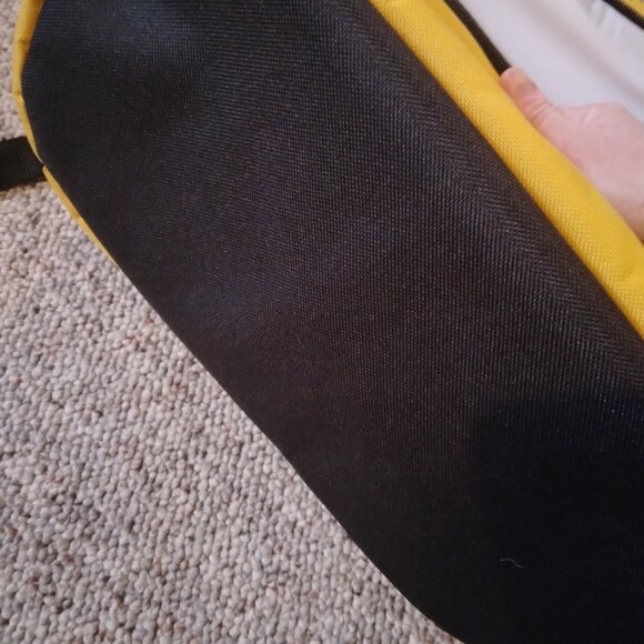 DISNEY BAG/ VACATION CLUB, SIZE LARGE COLOR: BLACK & YELLOW main image 7